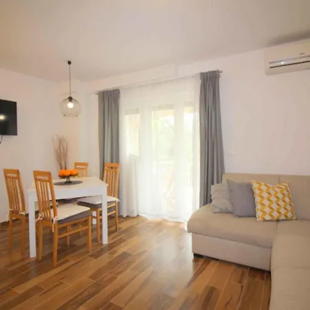 Apartment In Porec/istrien 9923