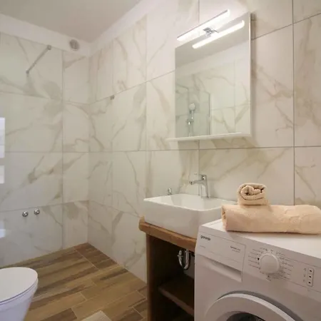 Apartment In Porec/istrien 9923